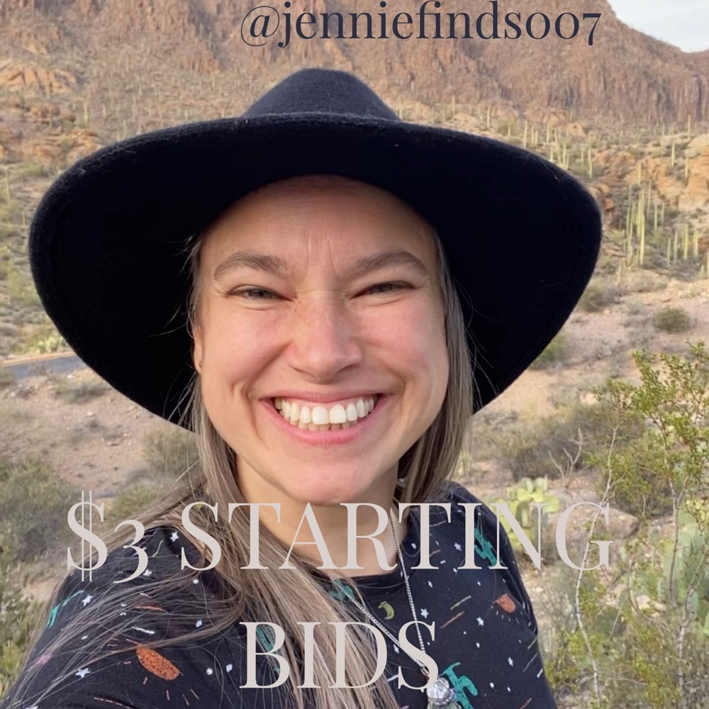 ODDS Thank you for shopping w/ @jenniefinds007!! 😃💗please bundle